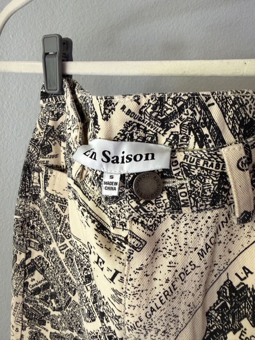 En Saison Paris Map Pants in Black and Cream - Picture 5 of 6